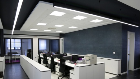 Подвесной линейный светильник черный SILED LA LINEA 500х28х25 (12 Вт, 3000K) Подвесной линейный светильник черный SILED LA LINEA 500х28х25 (12 Вт, 3000K)