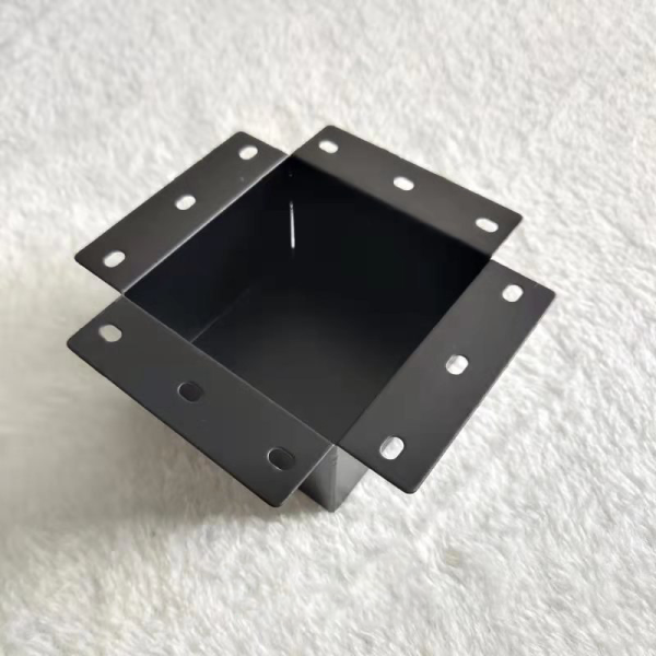 Соединитель для линейных светильников, "+"-образный, черный, Connektor-3 Соединитель для линейных светильников, "+"-образный, черный, Connektor-3