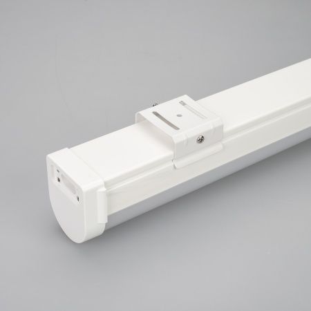 Светильник ALT-LARGO-EMERGENCY-1500-40W Day4000 (WH, 120 deg, 230V) (Arlight, IP65 Пластик, 3 года) Светильник ALT-LARGO-EMERGENCY-1500-40W Day4000 (WH, 120 deg, 230V) (Arlight, IP65 Пластик, 3 года)