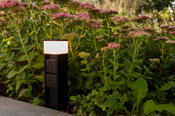 Садовая розетка, G3120, LED 11W , 2 розетки 16A-3500W, h= 0.367м IP44, черный Садовая розетка, G3120, LED 11W , 2 розетки 16A-3500W, h= 0.367м IP44, черный