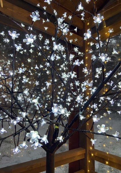 Светодиодное дерево Сакура D6202 600 LED теплый белый